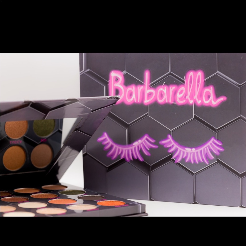 Bee Beauty London Barbarella Eyeshadow Palette